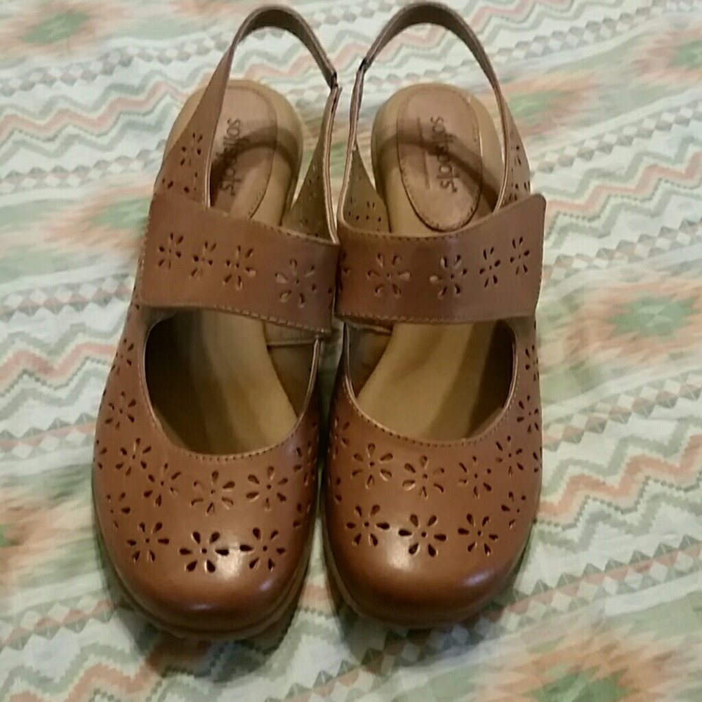 HOST PICK♡♡♡Softspots Shoes ♡♡♡HOST PICK